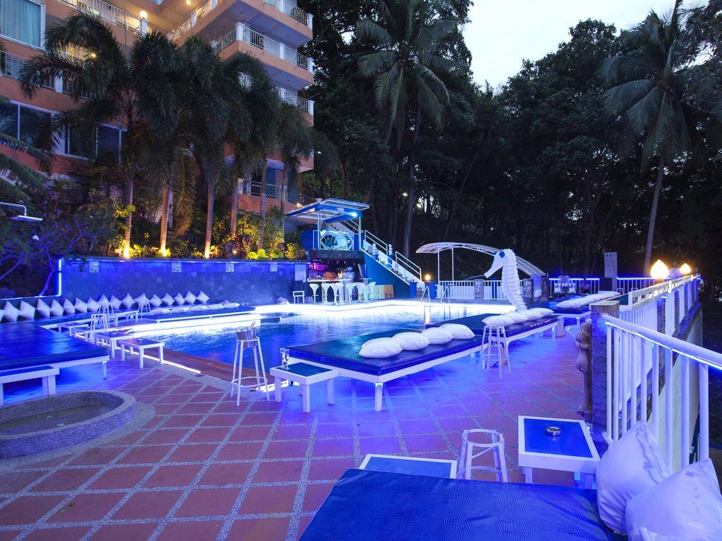 Blue Beach Club & Resort Patong Екстериор снимка