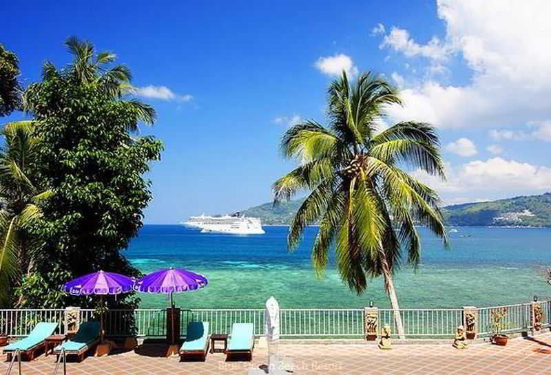 Blue Beach Club & Resort Patong Екстериор снимка